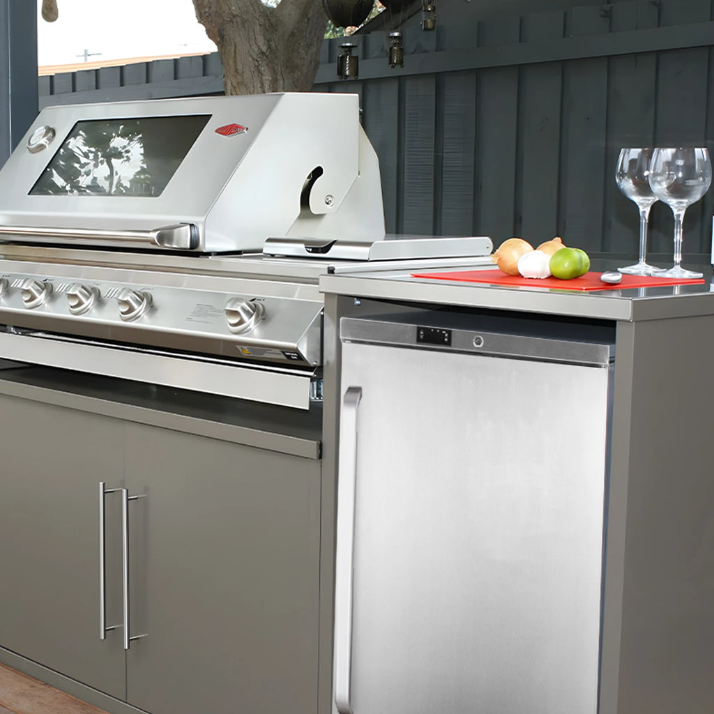 HCK Freezer, Undercounter Refrigerator with Stainless Steel Body, Electronic Temperature Control, Lockable Door, 3 Movable Baske